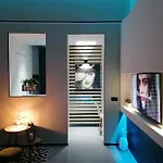 Vogue Suite Home