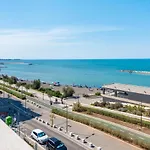 Waterfront Apartment With Seaview Balcony