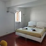 Benedetto Cairoli Guest House
