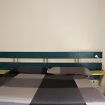 Apple Guest House