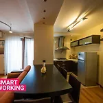 Navy Apartment By Wonderful Italy