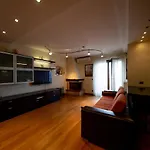 Navy Apartment By Wonderful Italy