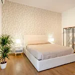 Stella - Central Apartment