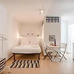 Room 4 - Lovely & Functional Studio