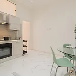 Alina Apartment By Apulia Accommodation