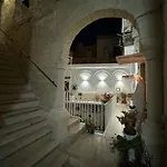 Onny\'S House