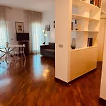 Guest Corso Italia