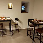 B&B Arco Trinita