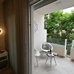 Me Too - Exclusive Apartments