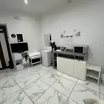 Koronao Apartment - Bari Old City