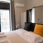 Elegant Apartment Few Steps From Bari\'S Heart
