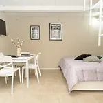 Maca House 2