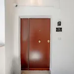 The Suite - Cozy Central Apartment