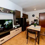 Robertone Guest House 14