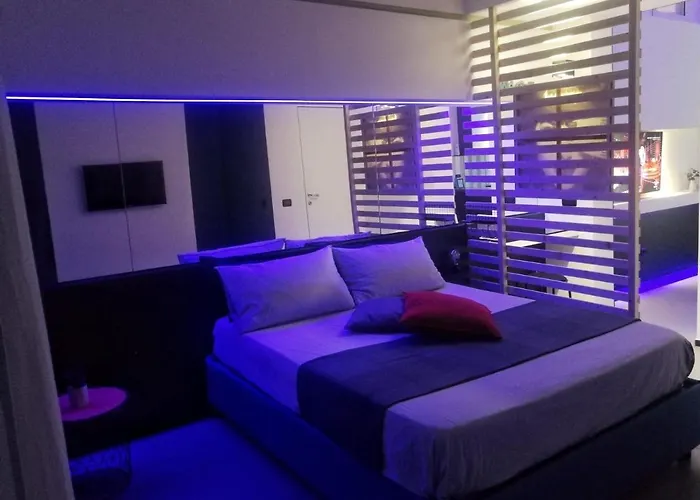 Vogue Suite Home