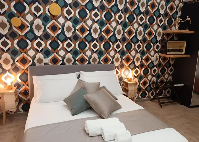 Geometric Art Home