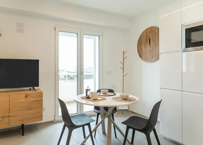 Gentile 46 Blu Luxury Flat