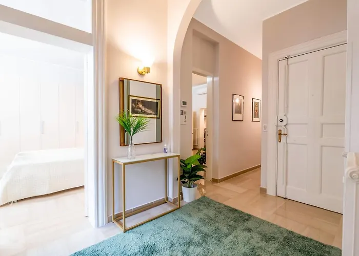 2 Bedrooms Penthouse In The City Center