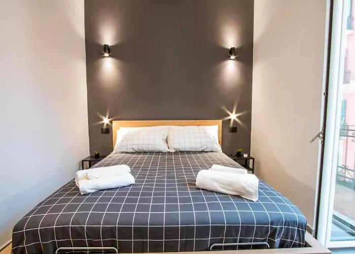 Astroom Apartments