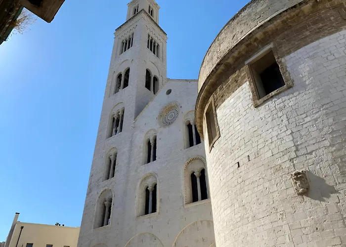 Bari Landlord 8 - Una Finestra Sulla Cattedrale