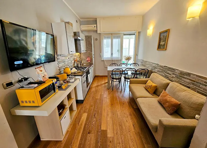 Baribello Apartment - 3 Bedrooms 3 Bathrooms - Bari Central Station