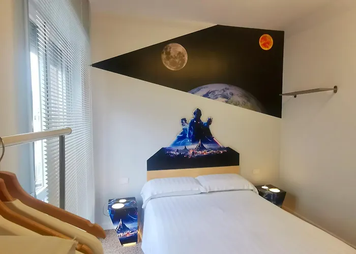 Red Carpet Rooms