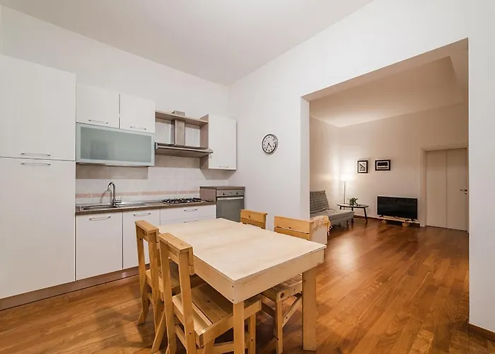 Manzoni House