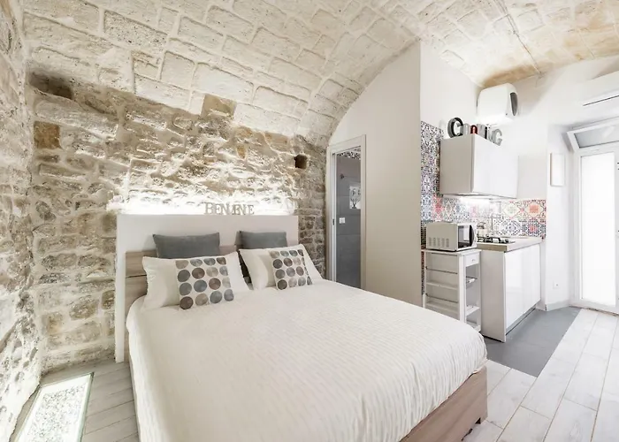 San Nicola Old Town Apartment Casatuabari