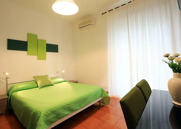 Primo Piano Guesthouse - Bari Policlinico