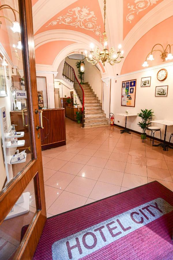 Hotel Hotel City 2*