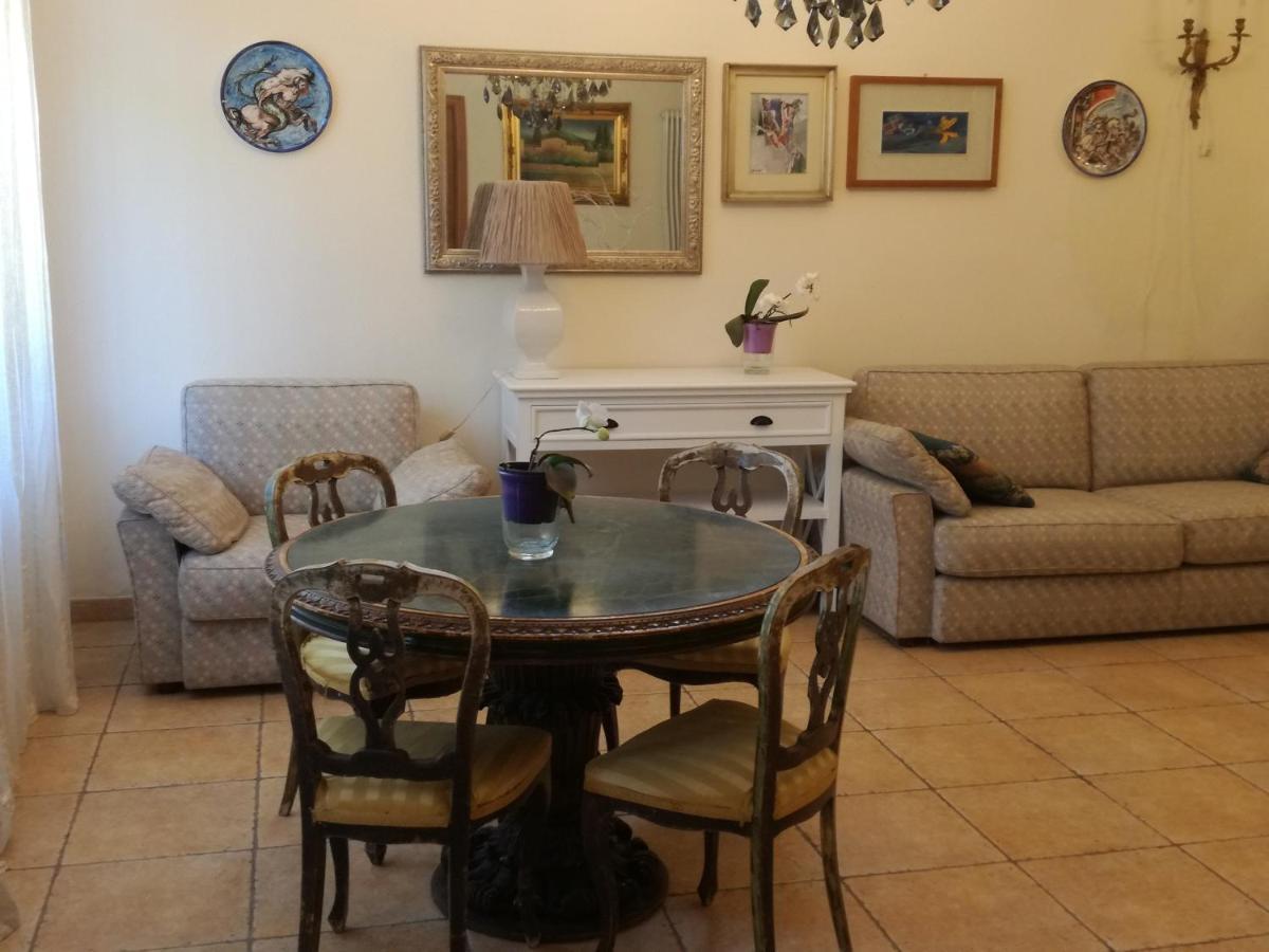 The Orange Groove Bed & Breakfast Bari