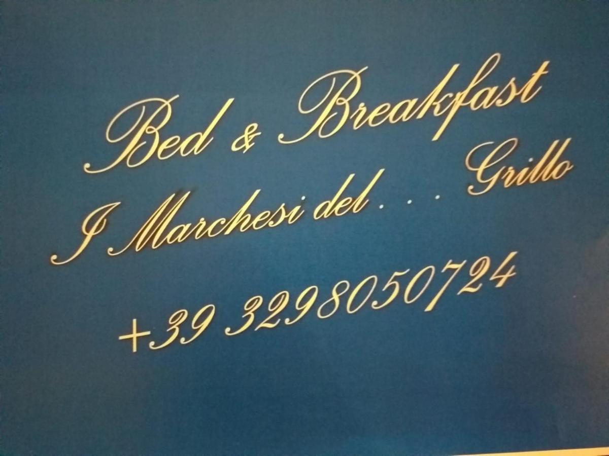 I Marchesi Del Grillo - Vicinanze Stazione, Campus, Policlinico Bed & Breakfast *