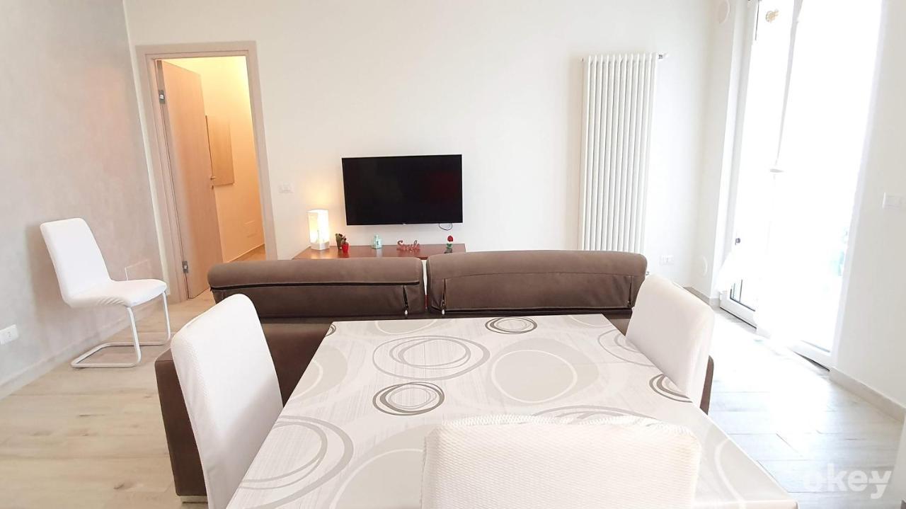 Apartment Seafront - Airport Palese Bari