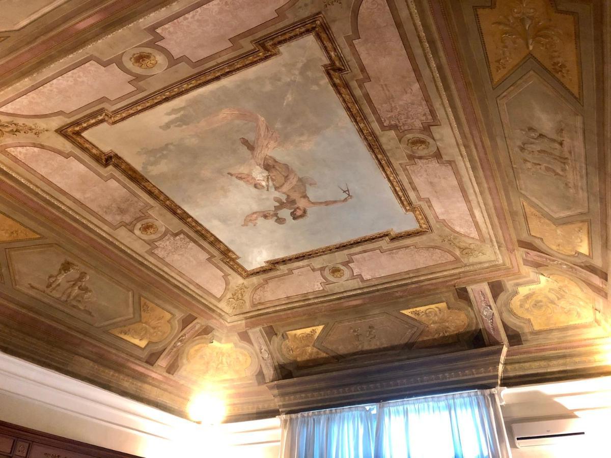 Bed & Breakfast Le Suites Di Jo - Central Station *