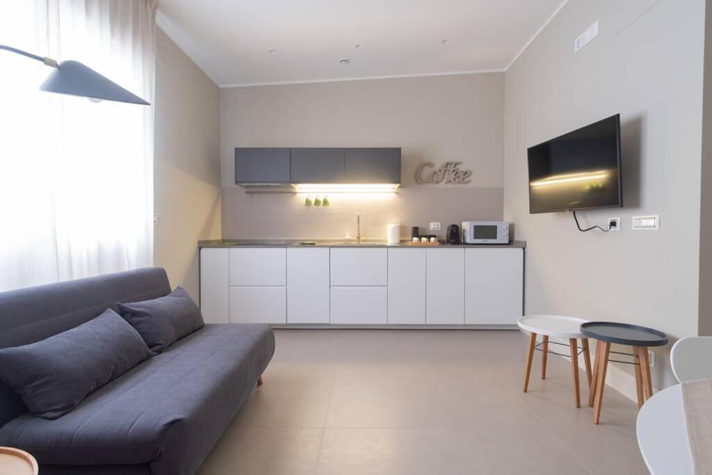 Rent Casa Almika De Miccolis * Bari