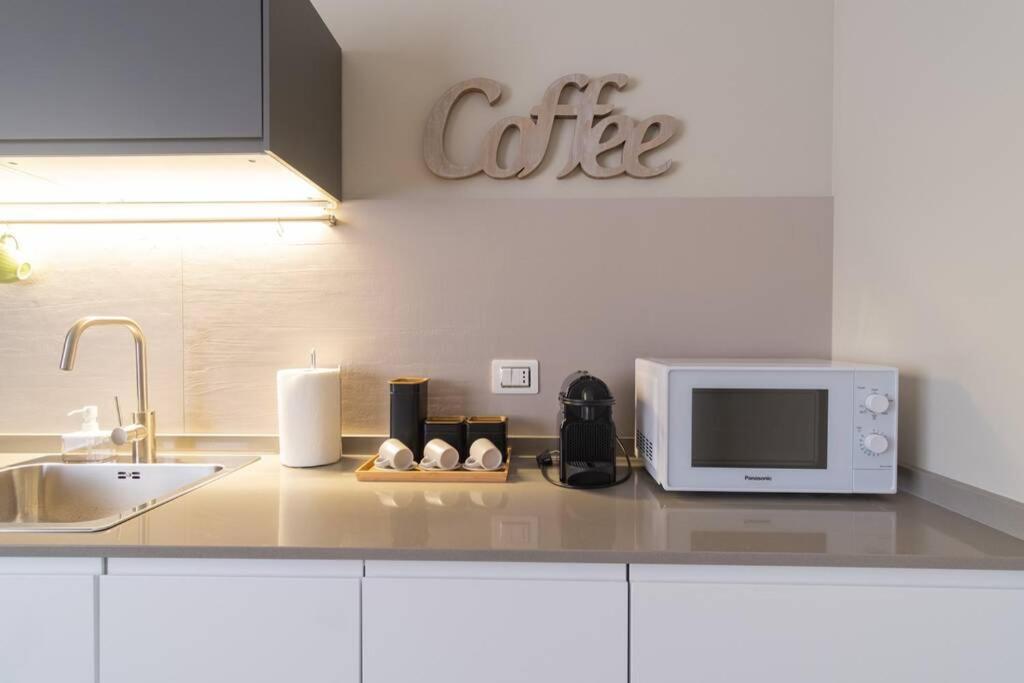 Rent Casa Almika De Miccolis * Bari