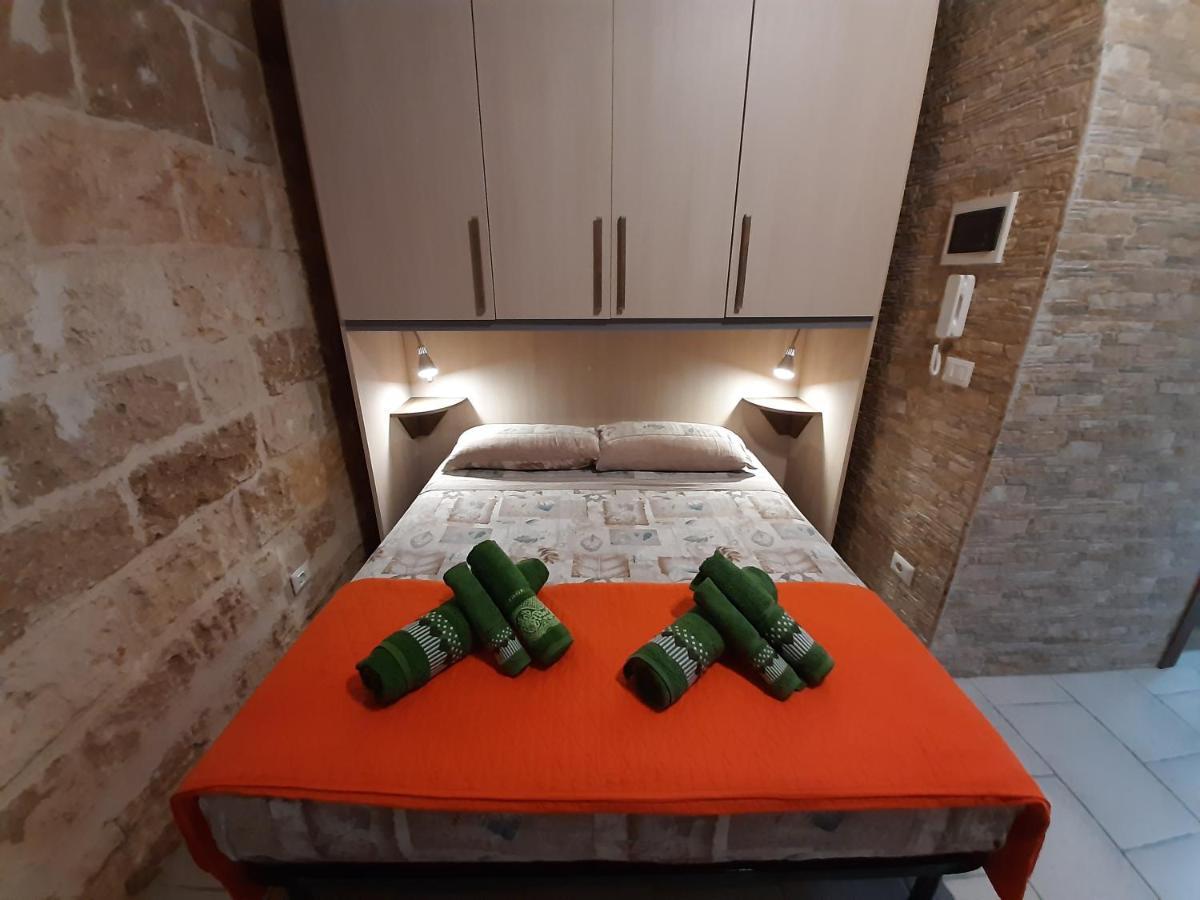 Bed & Breakfast I Marchesi Del Grillo - Vicinanze Stazione, Campus, Policlinico *