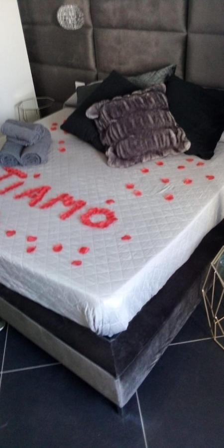 Nocleg ze śniadaniem Airport Deluxe *