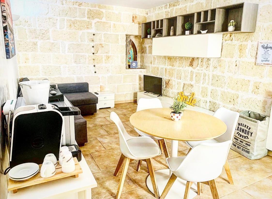 Suite169 In Centro Apartment *