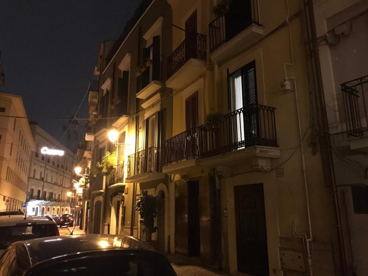 Apulia 35 * Bari