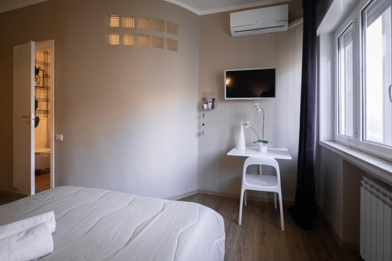 Cconforthotels R&b Cavour Bari