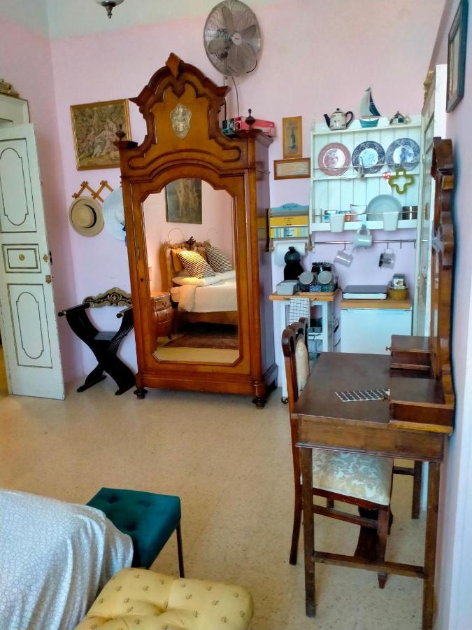 Longo De Bellis Bed & Breakfast *