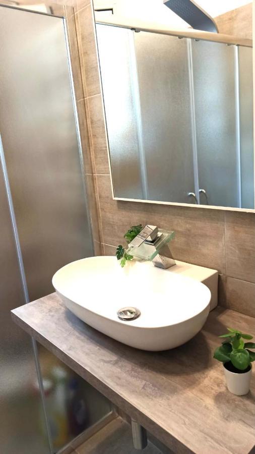 Miral One Apartamento Bari