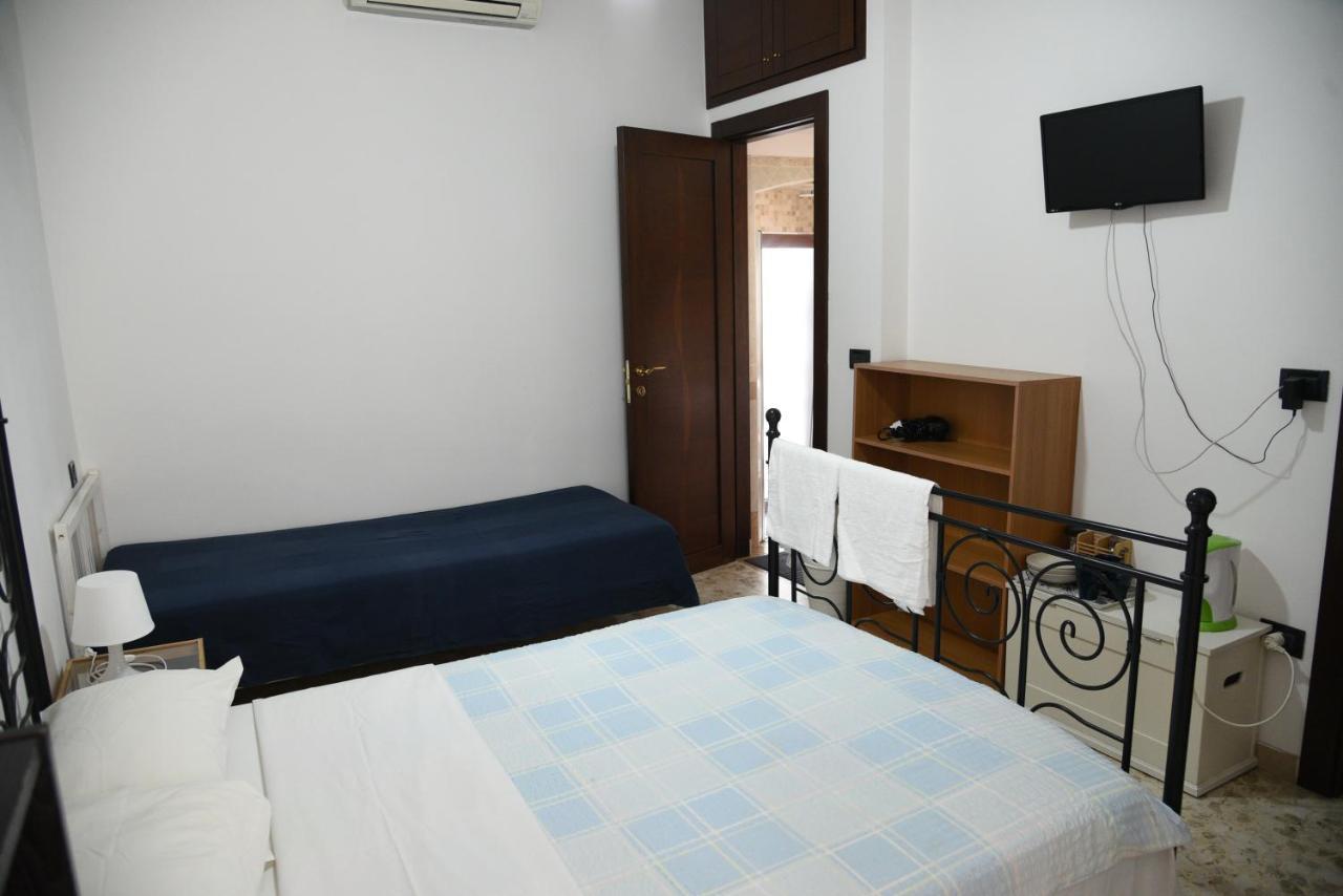 Corte Trecantaia 11 Holiday * Bari