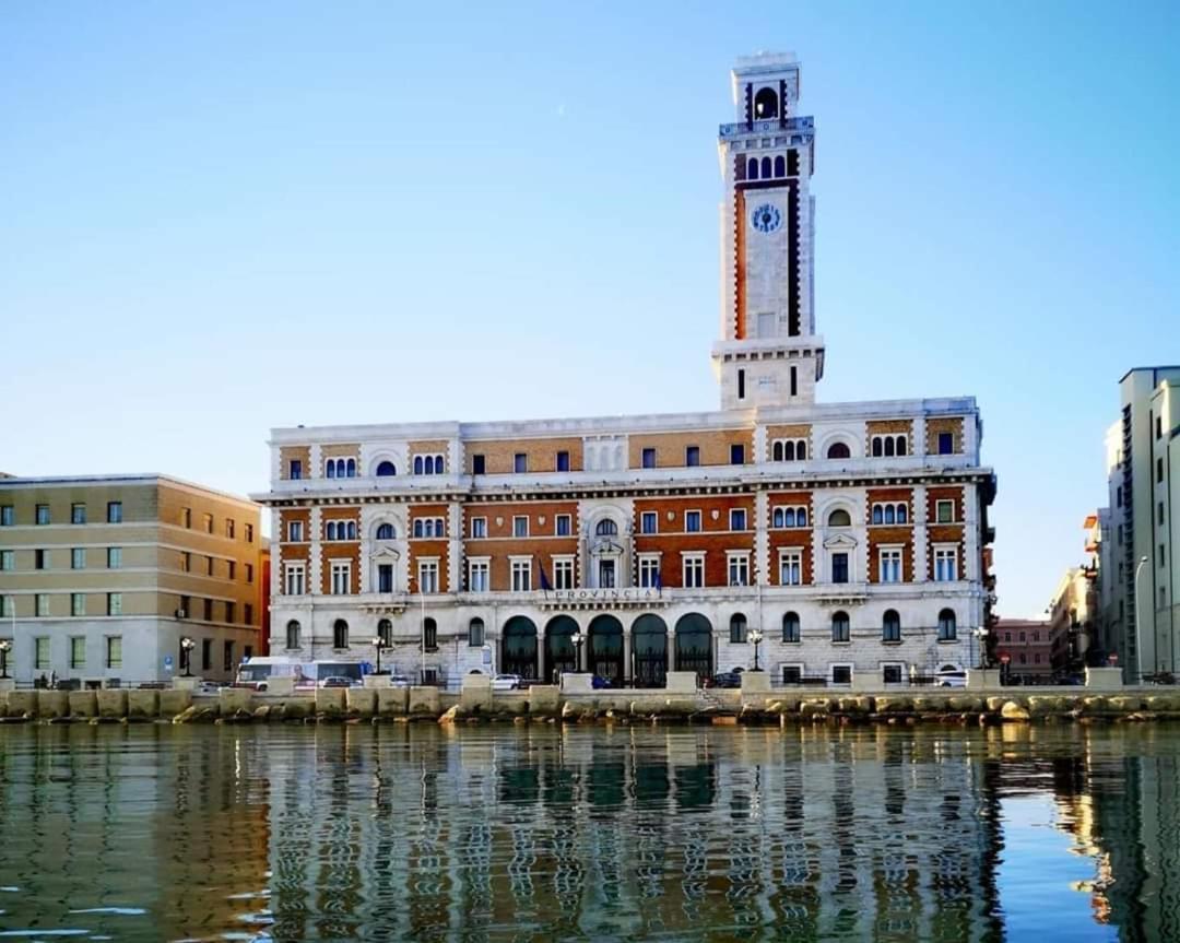 Madame Bari' In The Heart Of Apartament