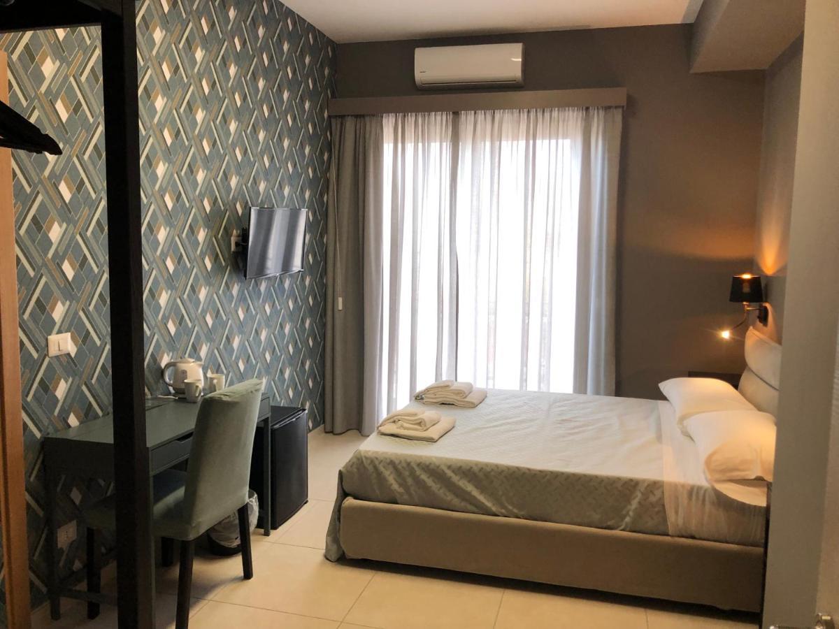 Dante 11 By Apulia Guest house *