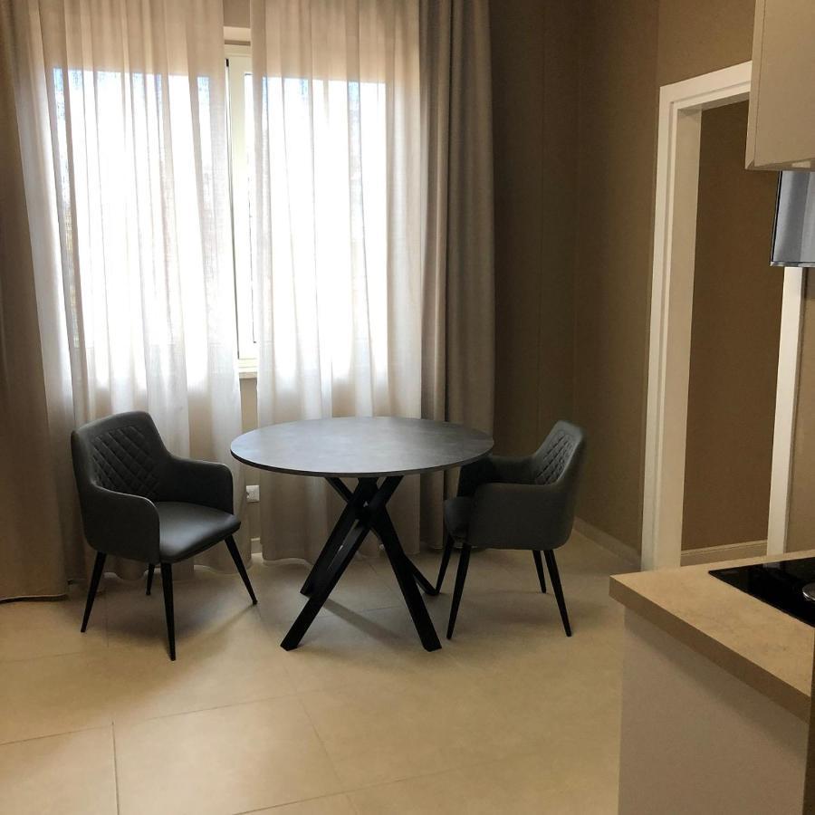 Dante 11 By Apulia Guest house