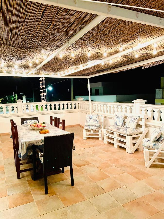 Relax House