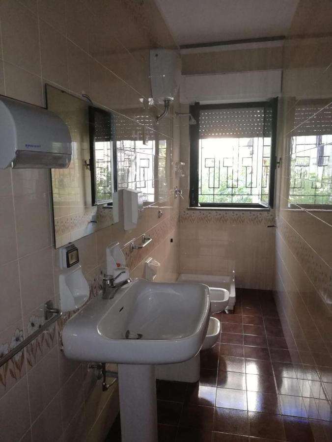 Apartament Zona Fiera Stanze In Condiviso