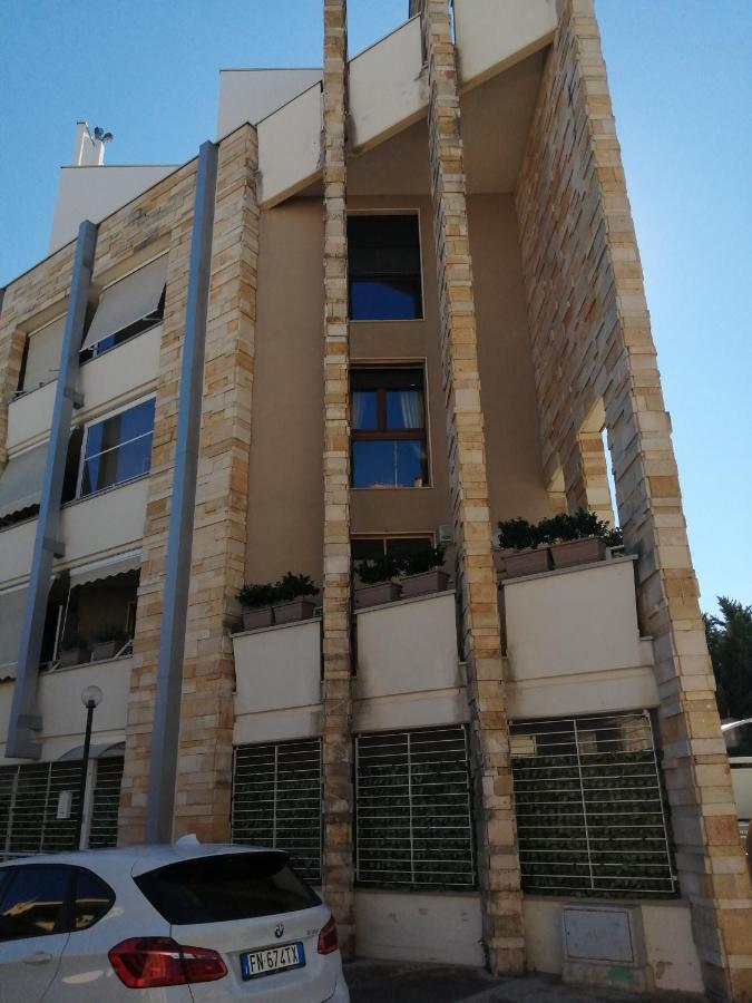 Gateway Airport Elegant Flat With Car Park Bari